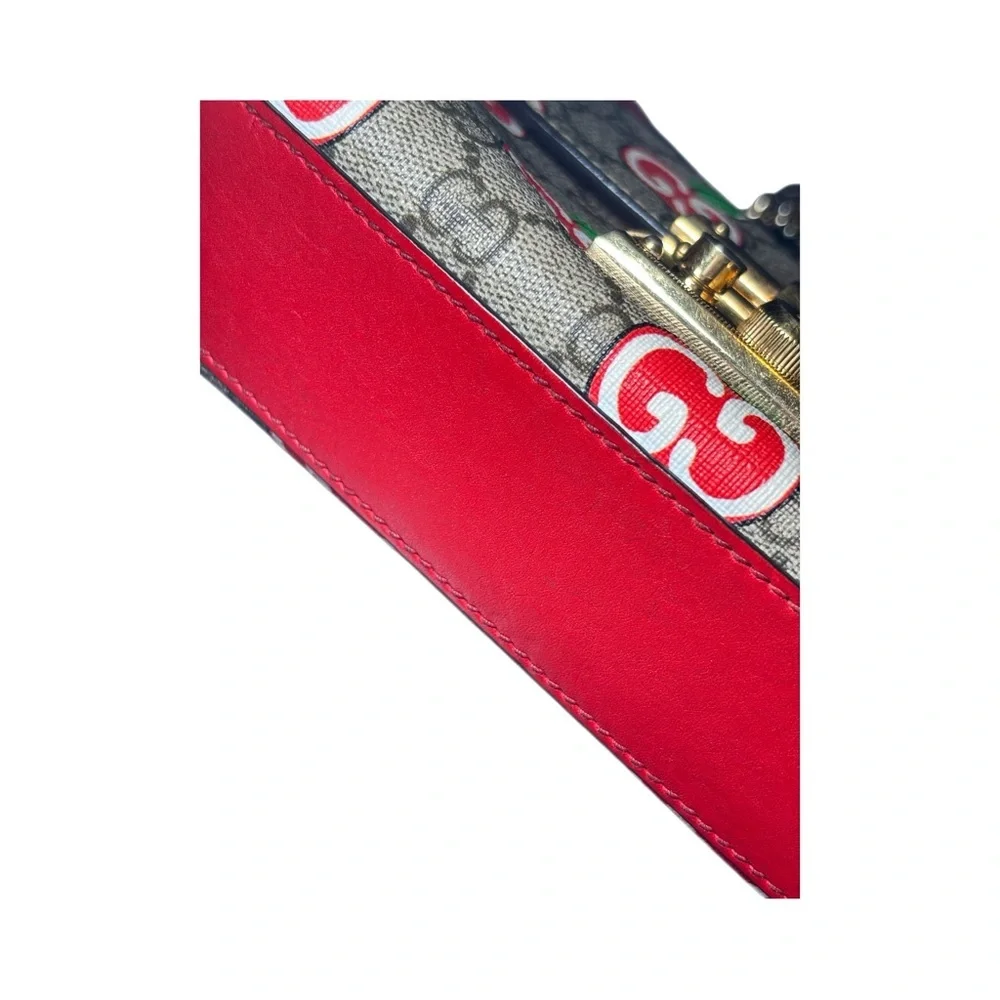 GUCCI GG Supreme Apple Padlock Chain Shoulder bag (Pre-owned & Authentic) - Picture 9 of 17